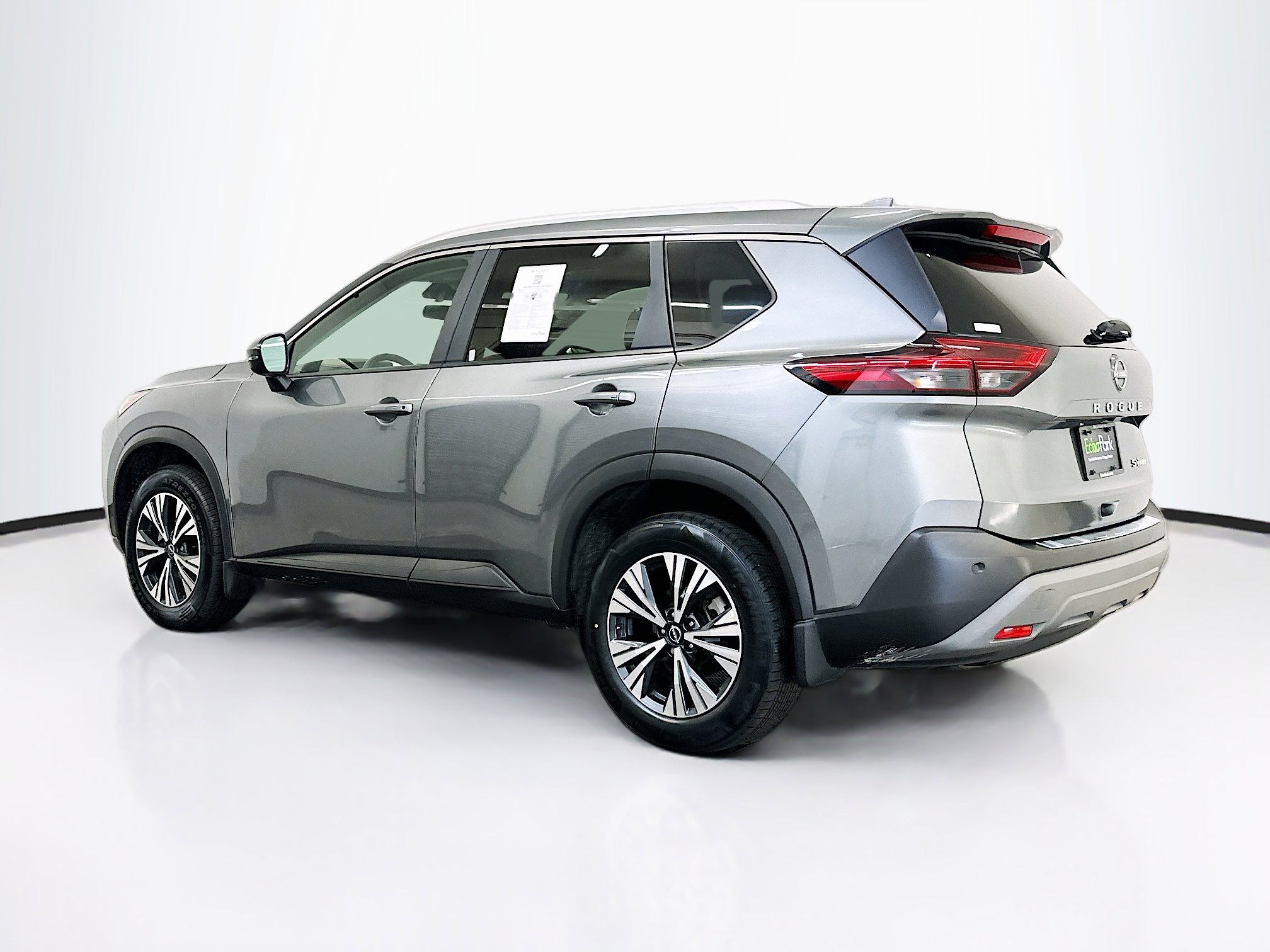 Used 2023 Nissan Rogue SV w/ SV Premium Package image 5