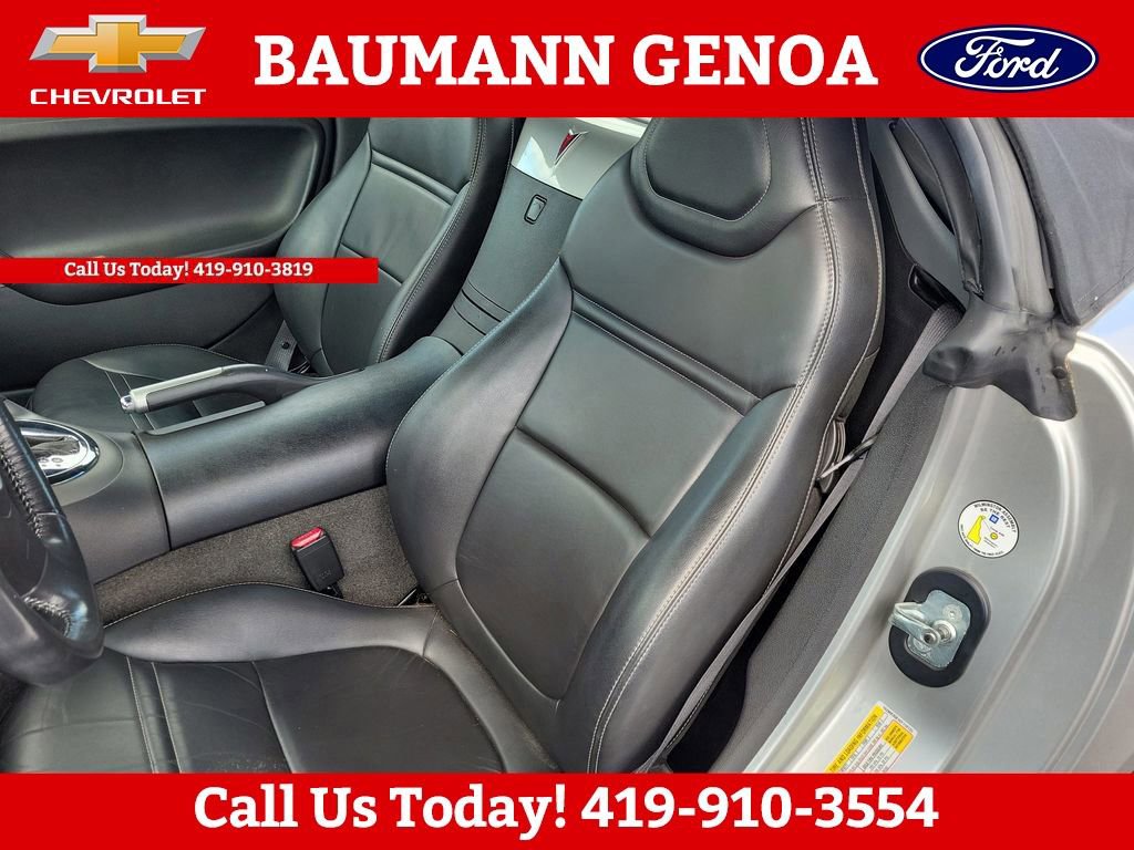 Used 2006 Pontiac Solstice Convertible w/ Premium Package RWD image 18