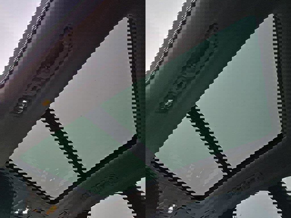 New 2025 Volvo XC60 T8 Core w/ Climate Package image 9