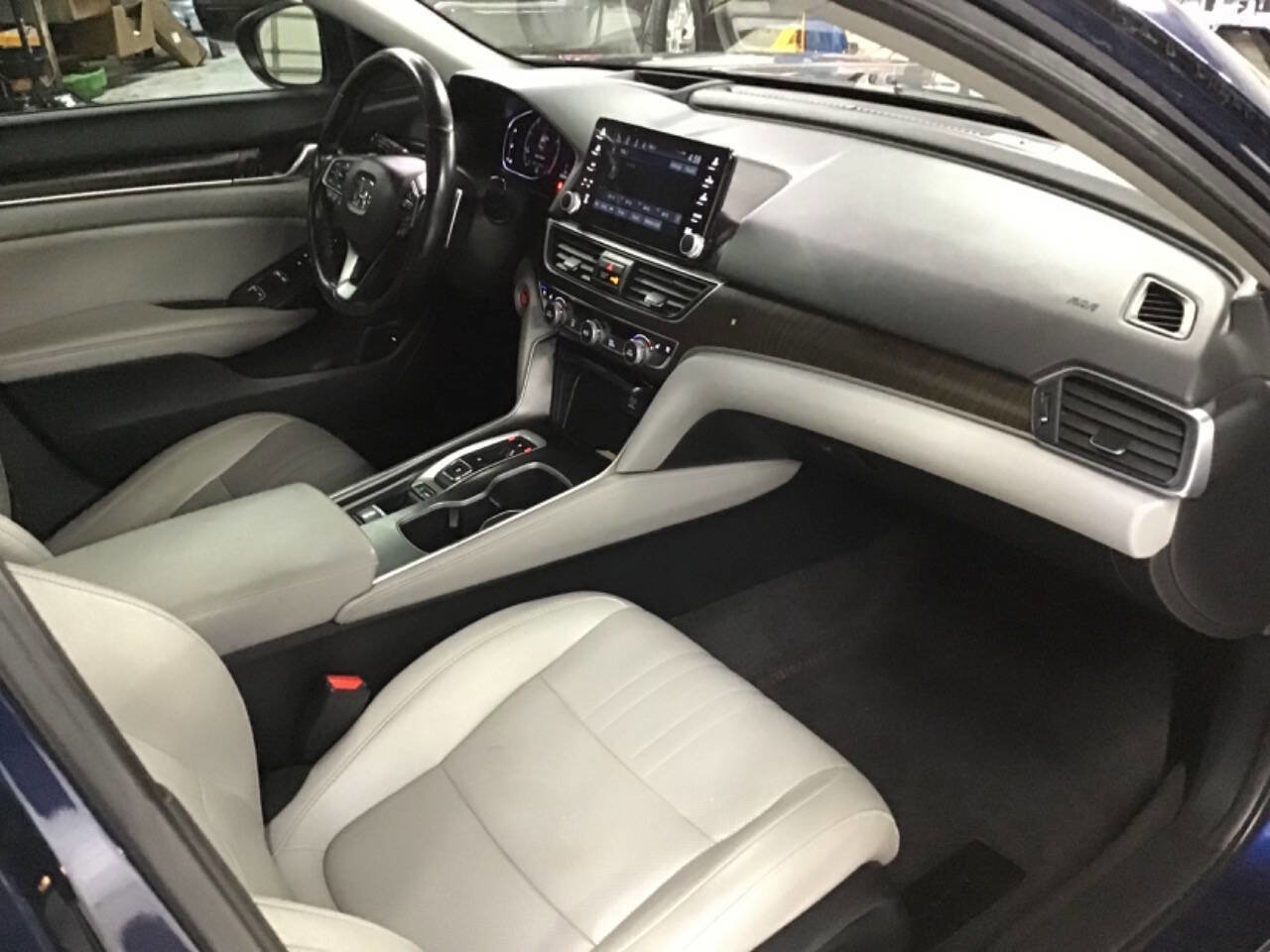 Used 2020 Honda Accord Touring image 23