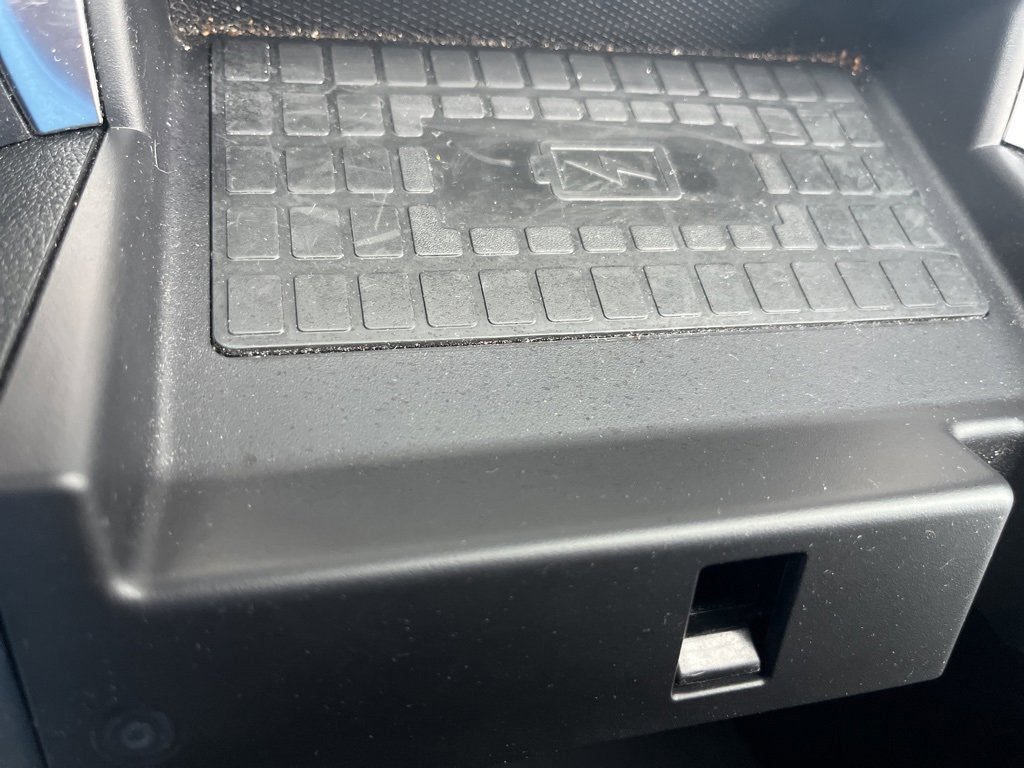 Used 2023 Ford Explorer Limited image 29