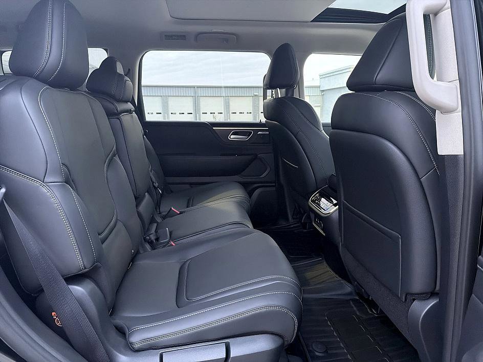 New 2026 INFINITI QX80 Pure w/ Cargo Package image 22