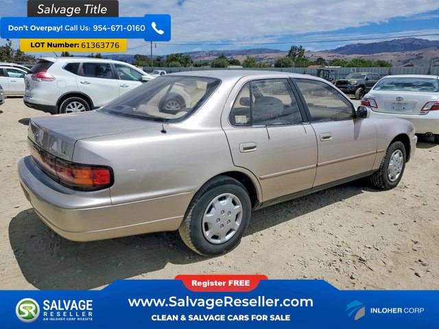 Used 1994 Toyota Camry LE FWD image 4