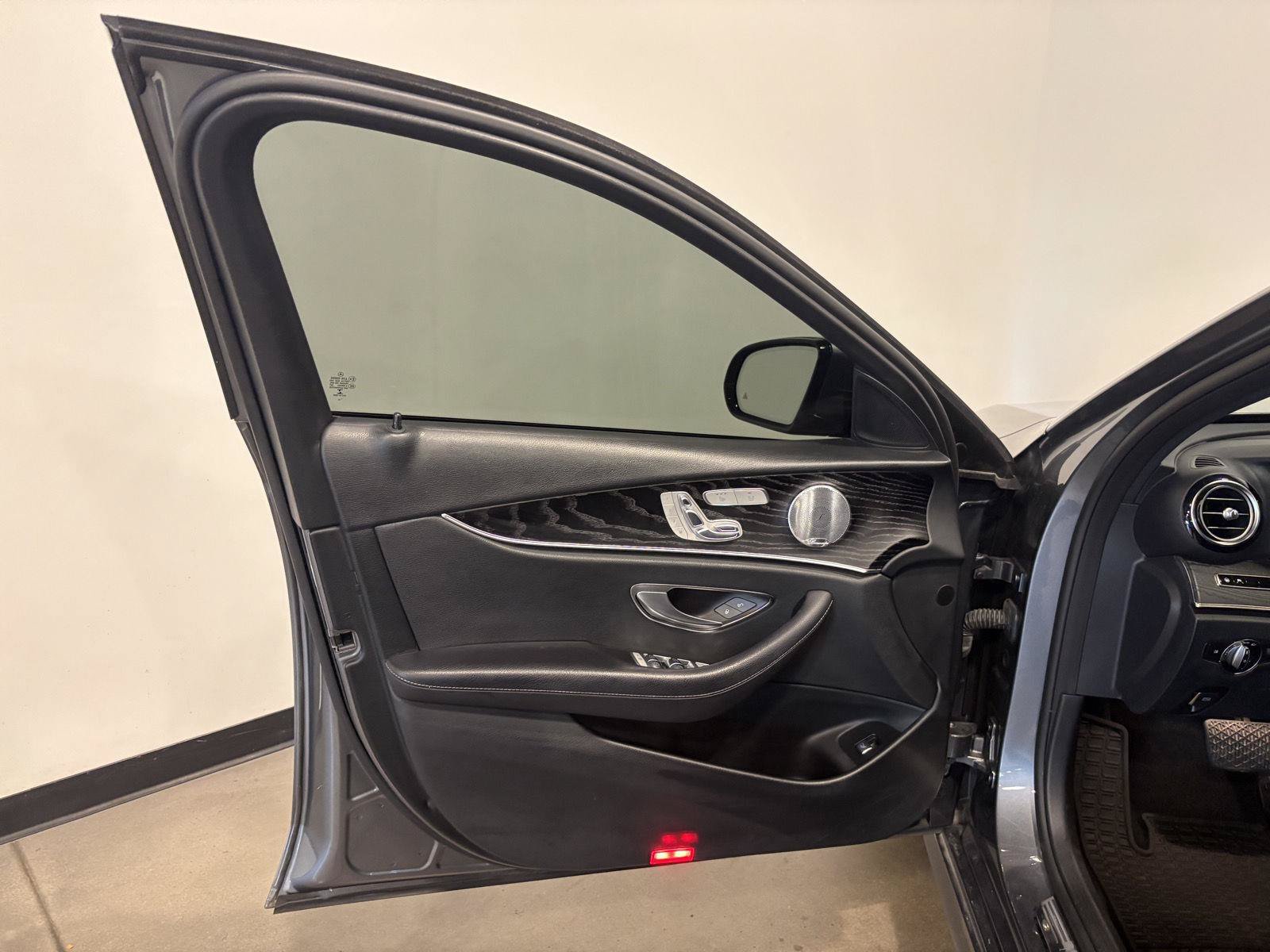 Used 2019 Mercedes-Benz E 450 4MATIC Sedan image 11