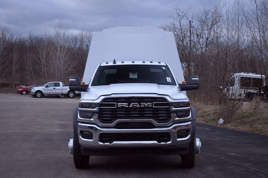 New 2026 RAM 5500 Tradesman w/ Chrome Appearance Group AWD/4WD video 2