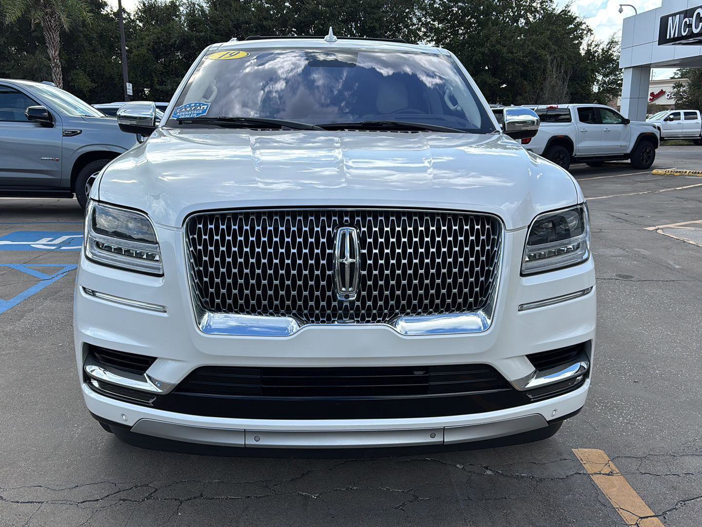 Used 2019 Lincoln Navigator L Black Label w/ Cargo Package video 2