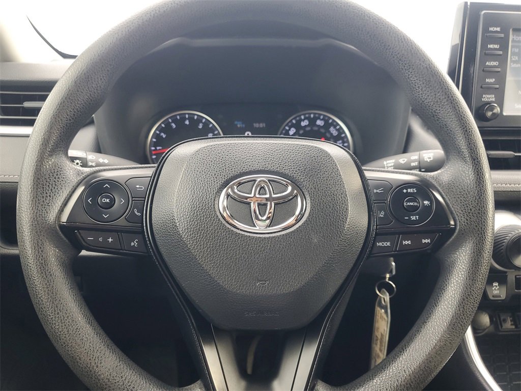 Used 2019 Toyota RAV4 LE image 21