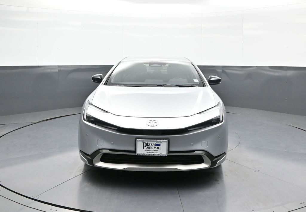 Certified 2024 Toyota Prius Prime SE image 2