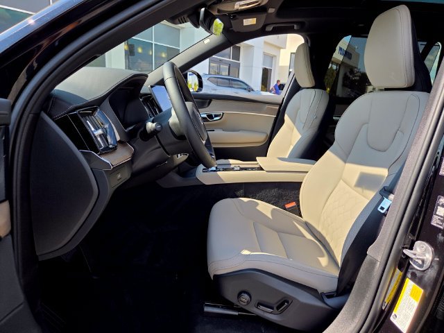 New 2027 Volvo XC90 B6 Plus AWD/4WD image 7