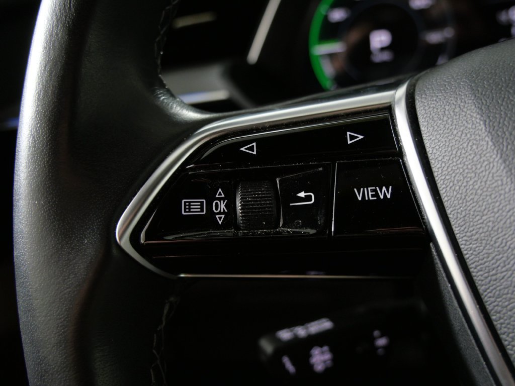 Used 2024 Audi Q8 e-tron Prestige AWD/4WD image 21