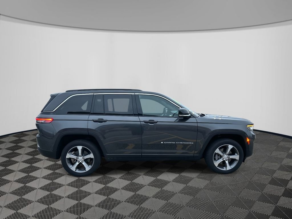 Used 2024 Jeep Grand Cherokee Limited 4xe image 4