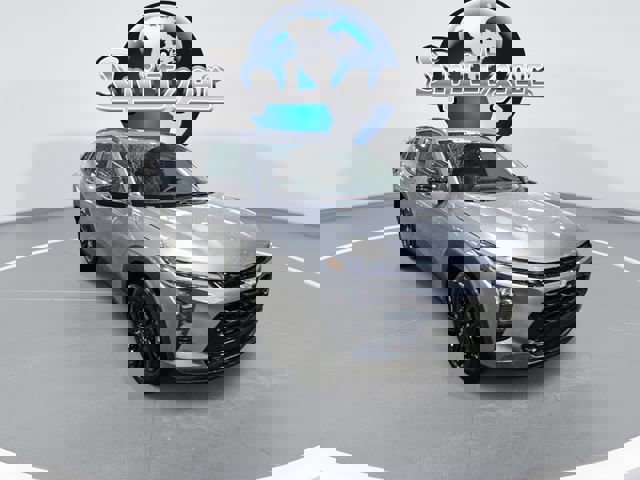 New 2026 Chevrolet Trax ACTIV w/ Driver Confidence Package image 2