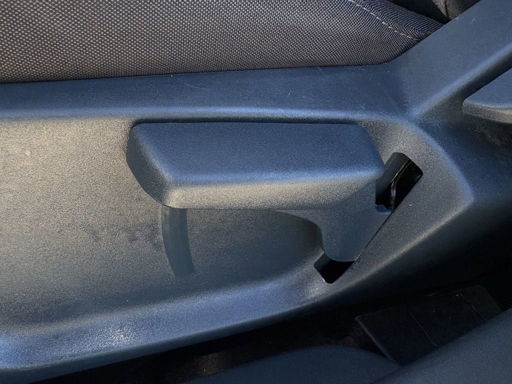 Used 2025 Ford Maverick XL w/ Equipment Group 102A image 22