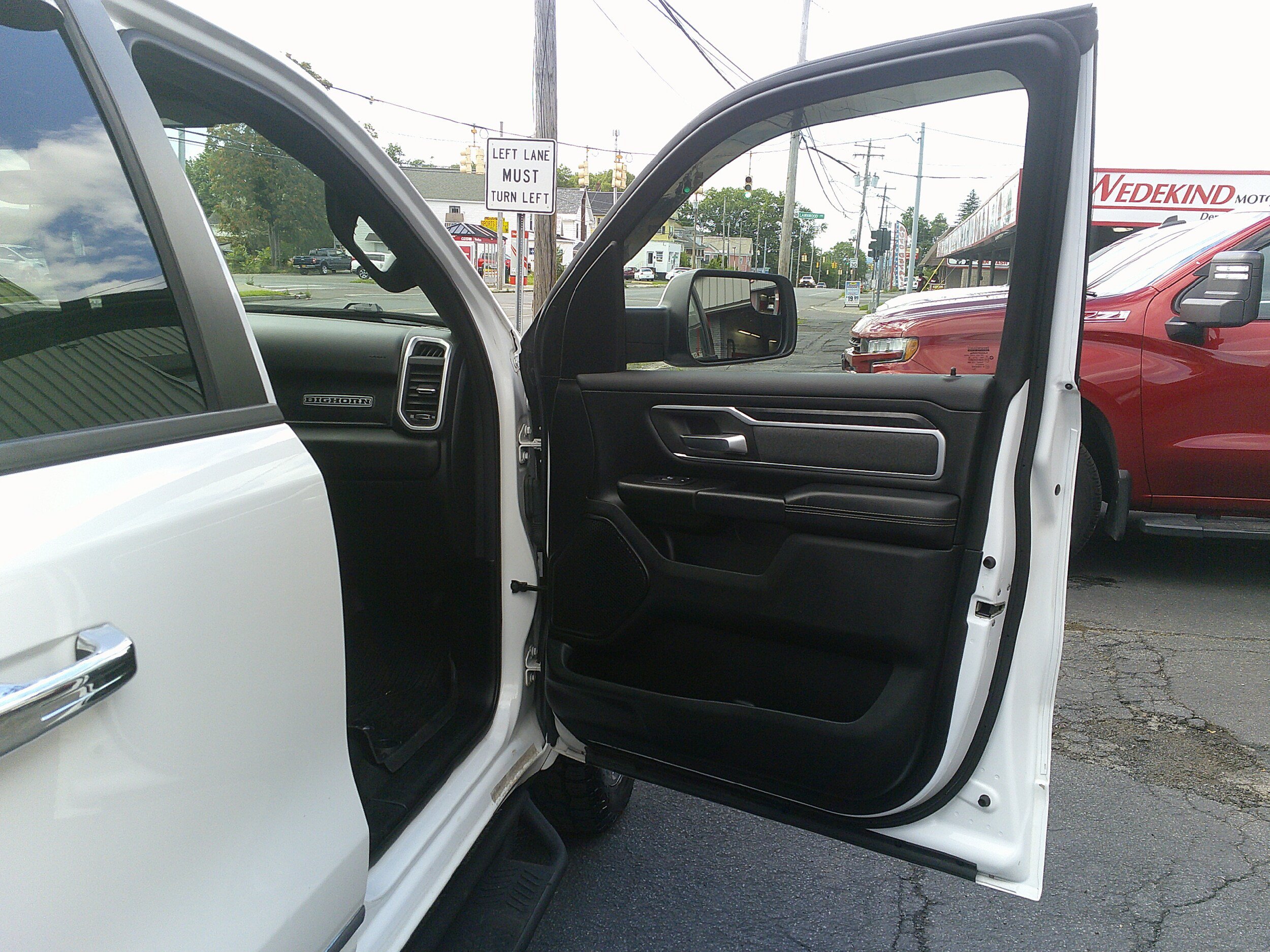 Used 2020 RAM 1500 Big Horn AWD/4WD image 25