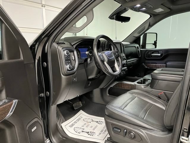 Used 2022 GMC Sierra 3500 Denali w/ Denali Ultimate Package AWD/4WD image 20
