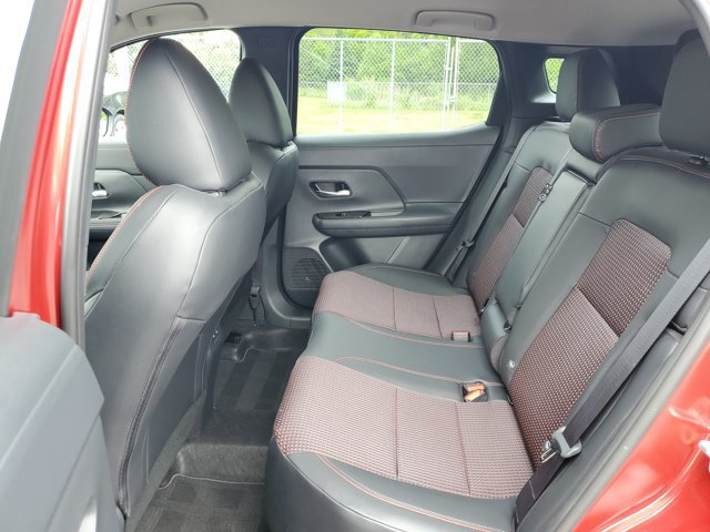 Certified 2026 Nissan Kicks SR FWD image 24