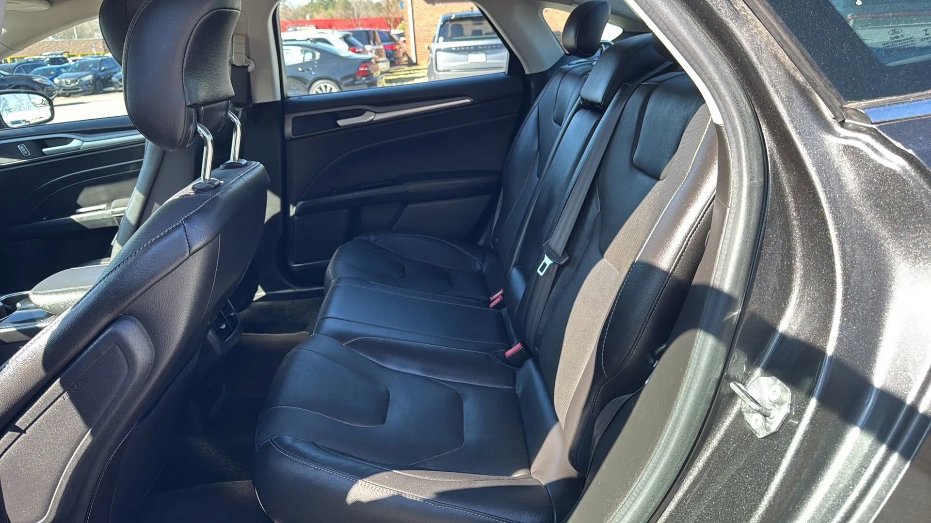 Used 2015 Ford Fusion Titanium image 11