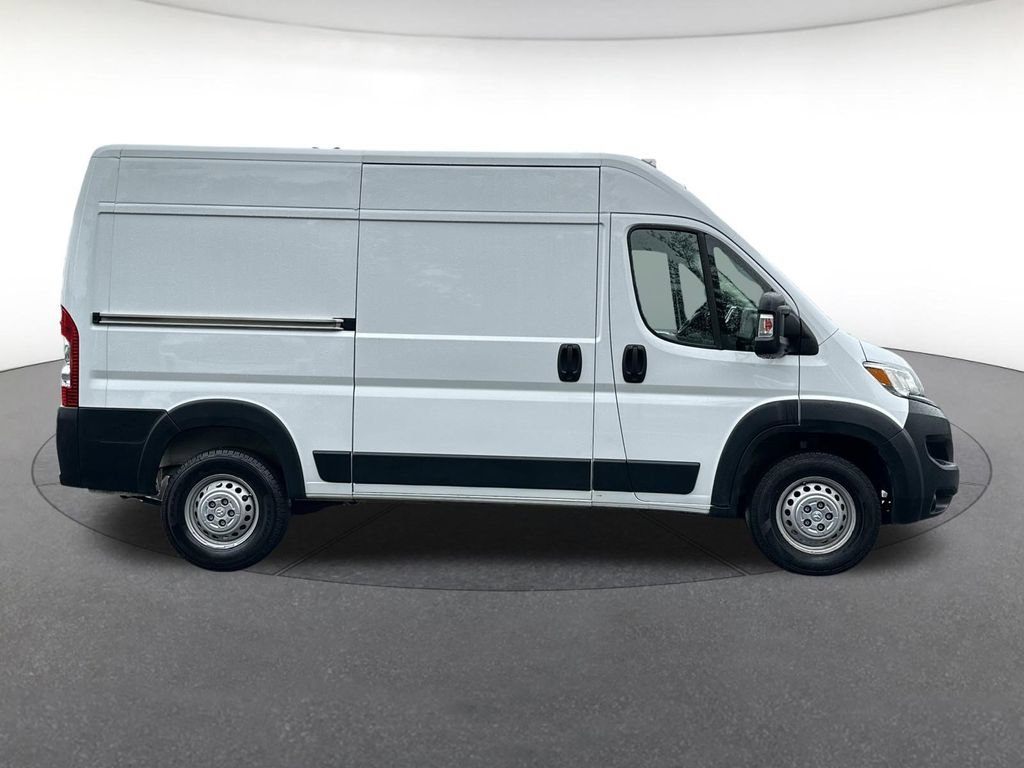 Used 2025 RAM ProMaster 2500 w/ Convenience Group FWD image 7