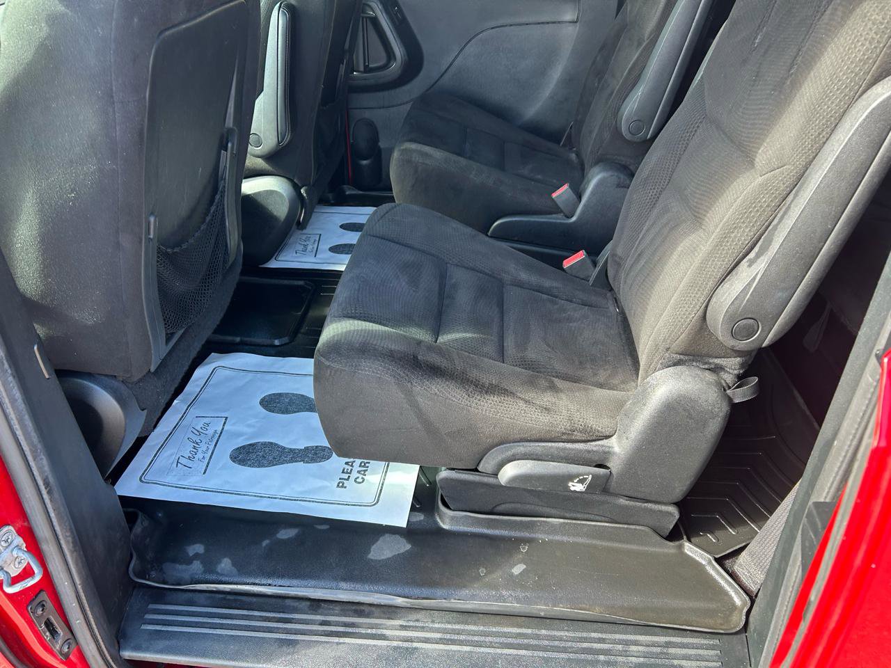 Used 2015 Dodge Grand Caravan SXT w/ Blacktop Package image 9