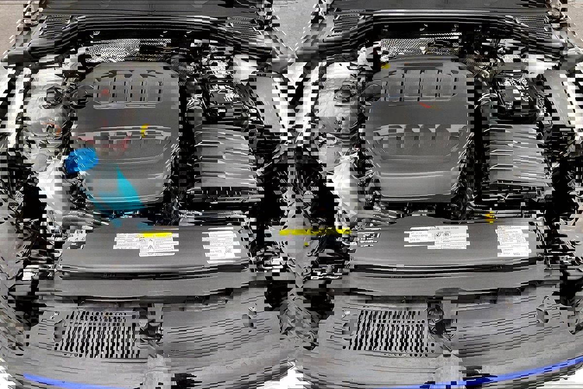 Used 2024 Volkswagen Golf R image 4