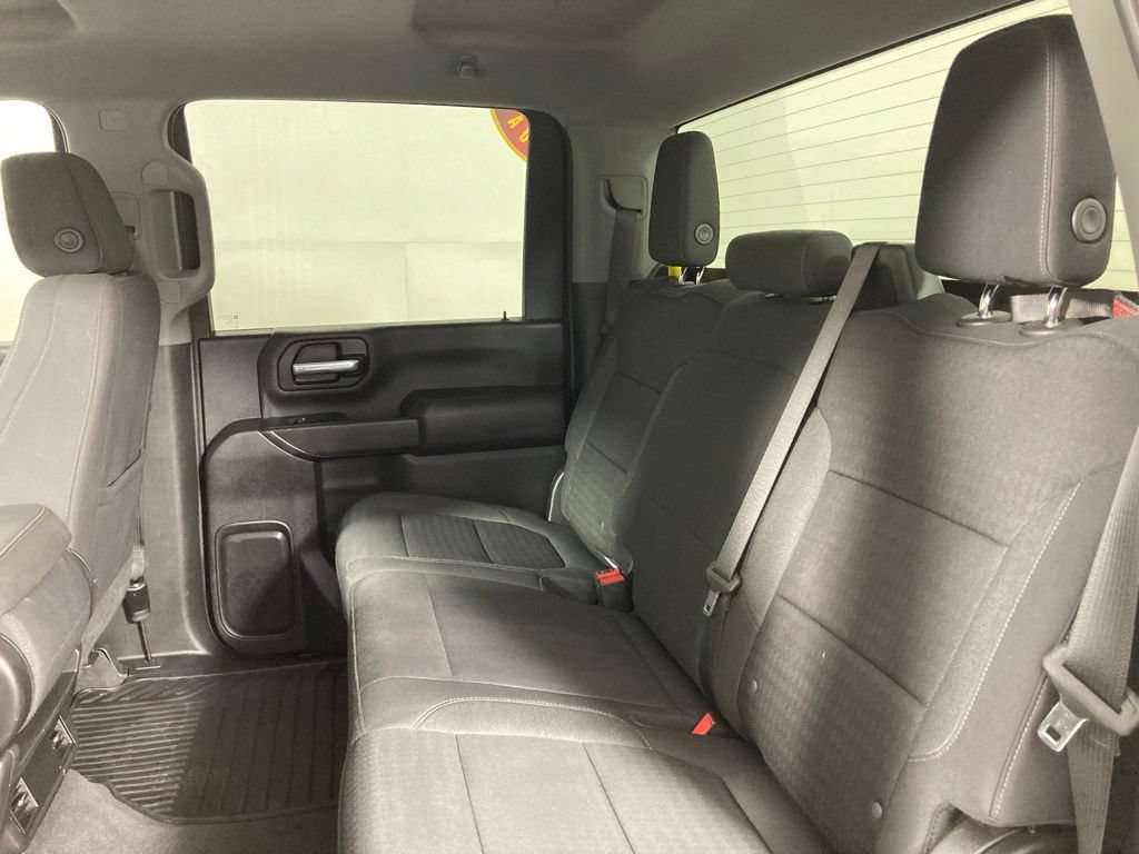 Used 2022 Chevrolet Silverado 2500 Custom w/ Custom Convenience Package AWD/4WD image 17