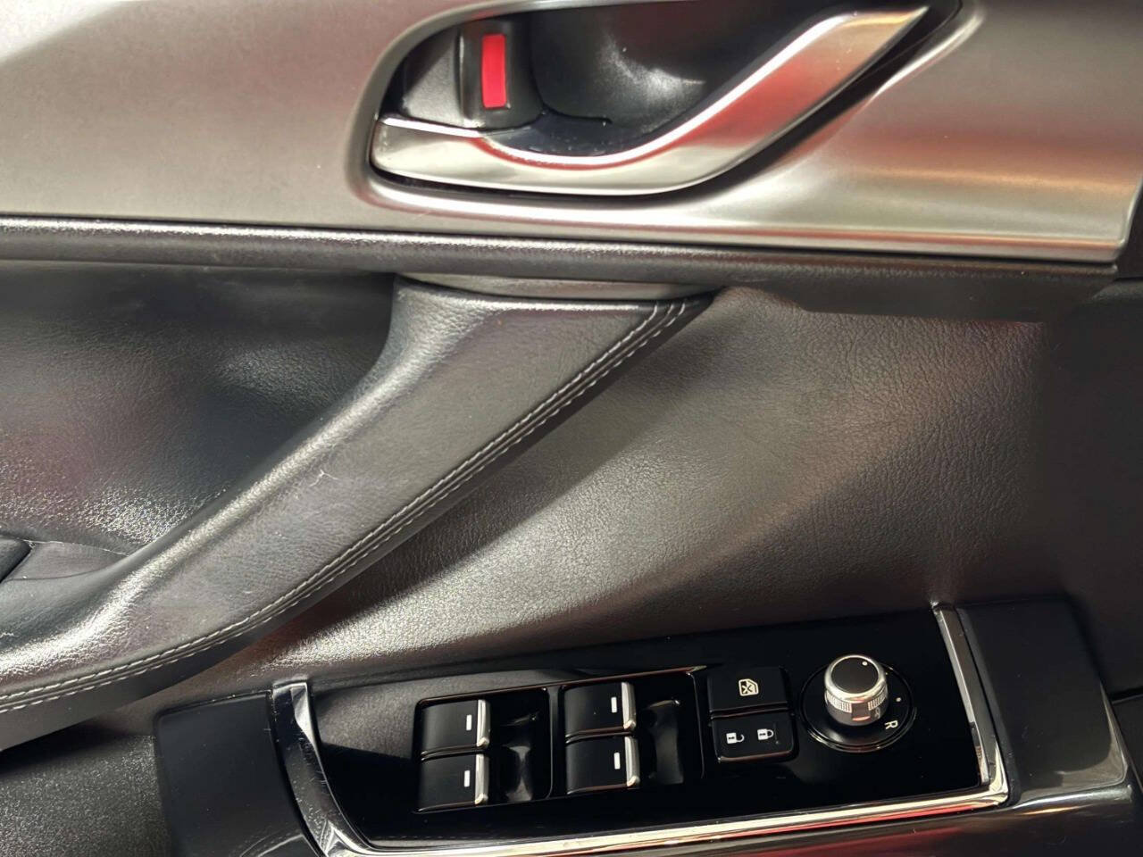Used 2018 MAZDA CX-9 Touring AWD/4WD image 28