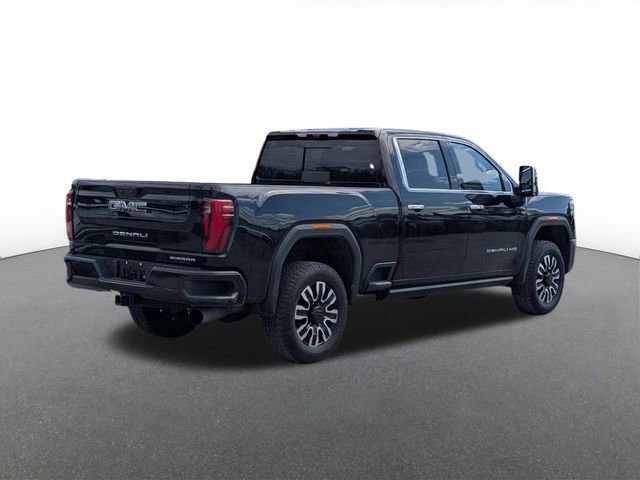 Used 2024 GMC Sierra 2500 Denali Ultimate w/ Max Trailering Package AWD/4WD image 3