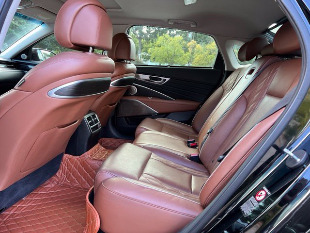 Used 2019 Kia K900 Luxury AWD/4WD image 16