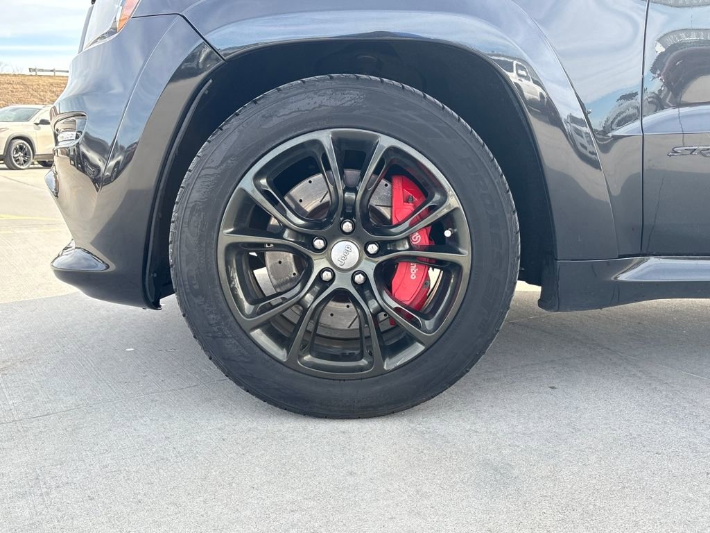 Used 2012 Jeep Grand Cherokee SRT8 w/ Luxury Group II image 38