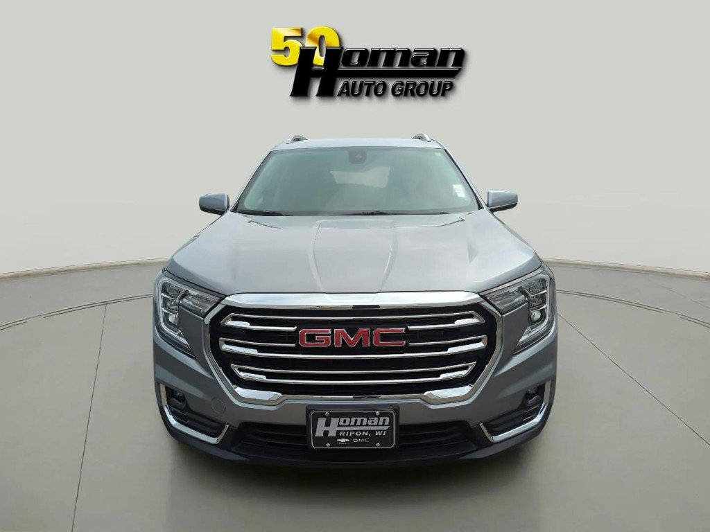 Used 2024 GMC Terrain SLT image 8