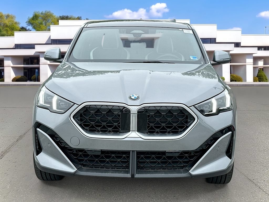 New 2026 BMW X2 xDrive28i w/ Technology Package AWD/4WD image 2