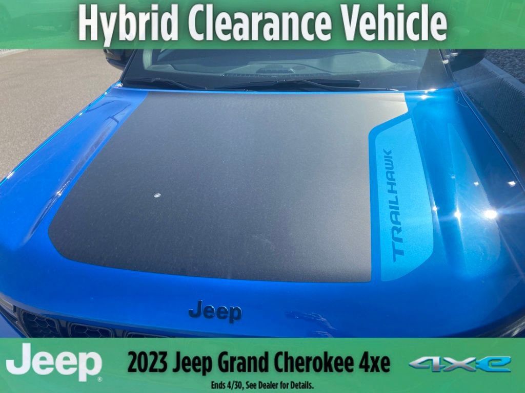 New 2023 Jeep Grand Cherokee Trailhawk w/ Luxury Tech Group III image 4