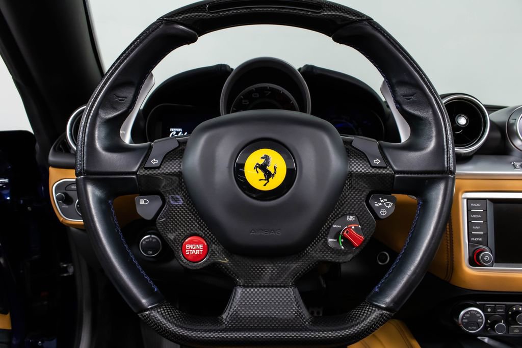 Certified 2017 Ferrari California T image 4