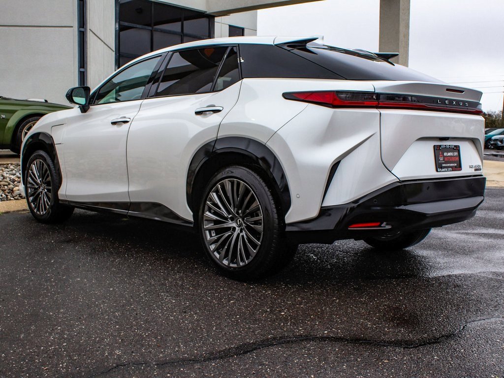 Used 2023 Lexus RZ 450e Premium w/ Accessory Package (Z1) image 4
