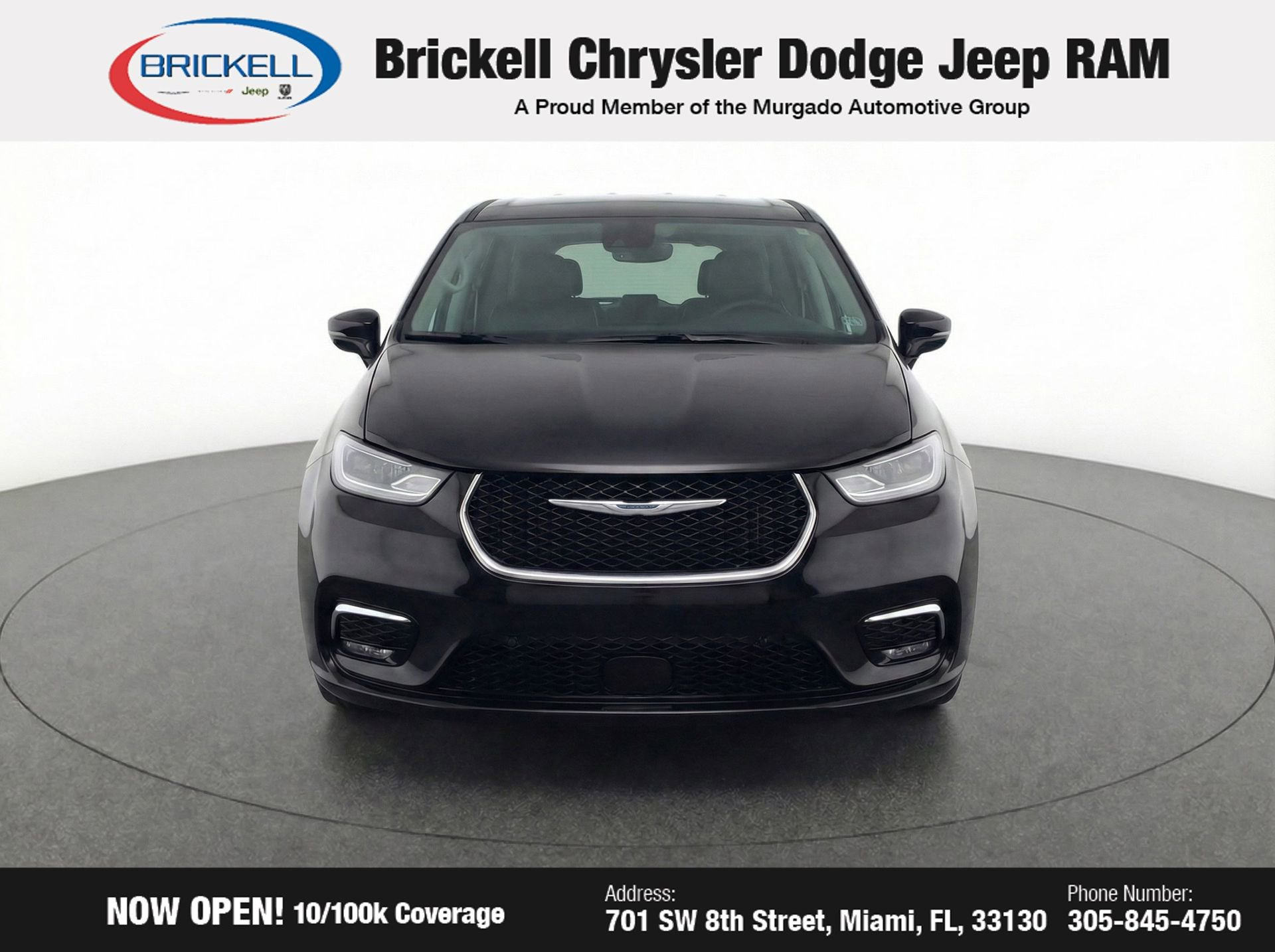 Used 2024 Chrysler Pacifica Touring-L image 5