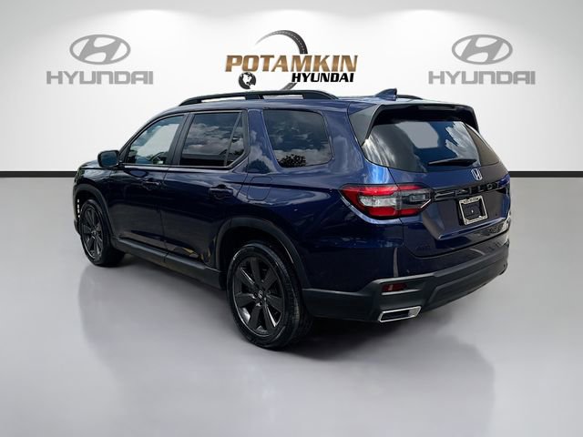 Used 2023 Honda Pilot Sport image 7