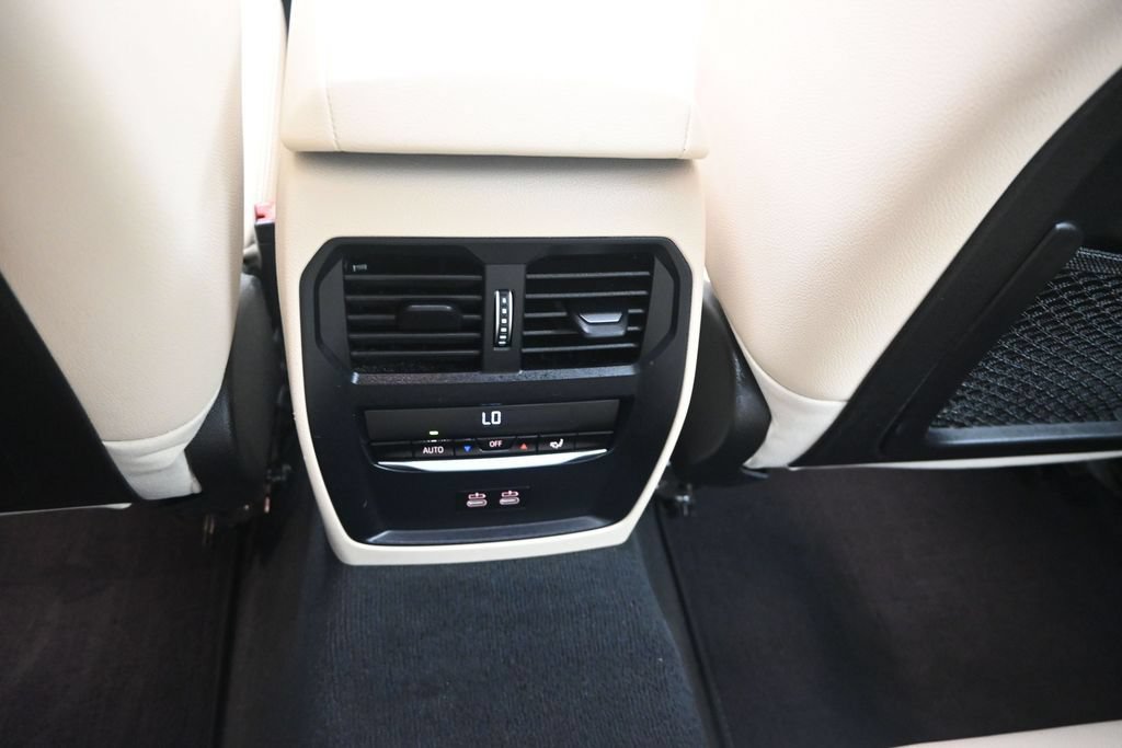 Certified 2023 BMW 330i Sedan w/ Driving Assistance Package RWD image 18