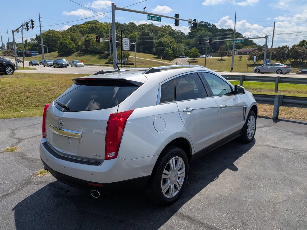 Used 2013 Cadillac SRX Luxury FWD image 2