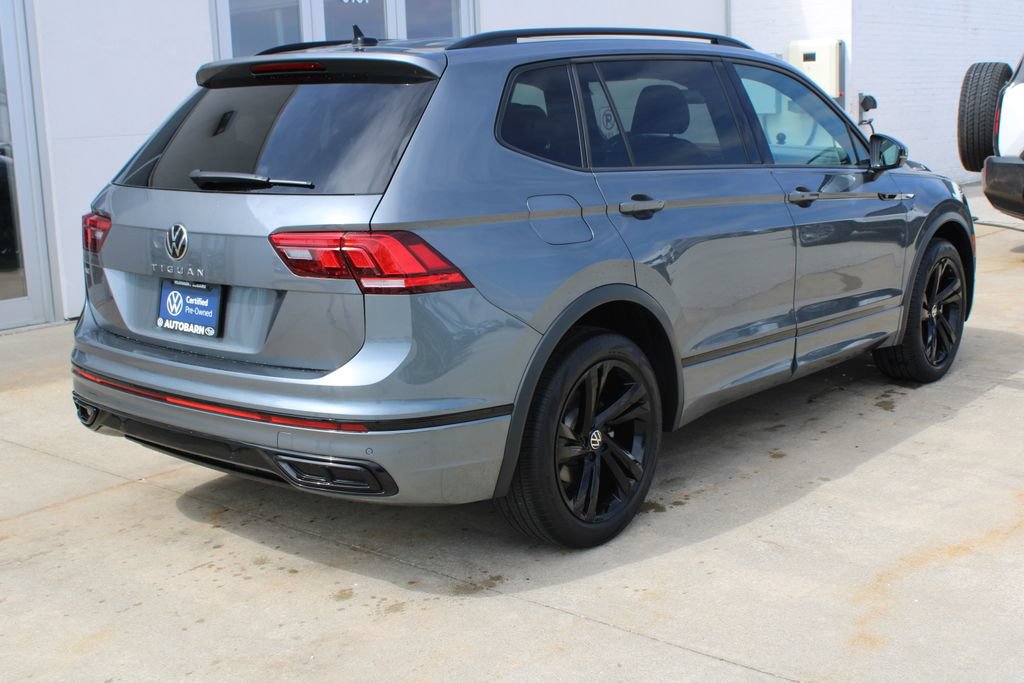 Certified 2024 Volkswagen Tiguan SE R-Line FWD image 6