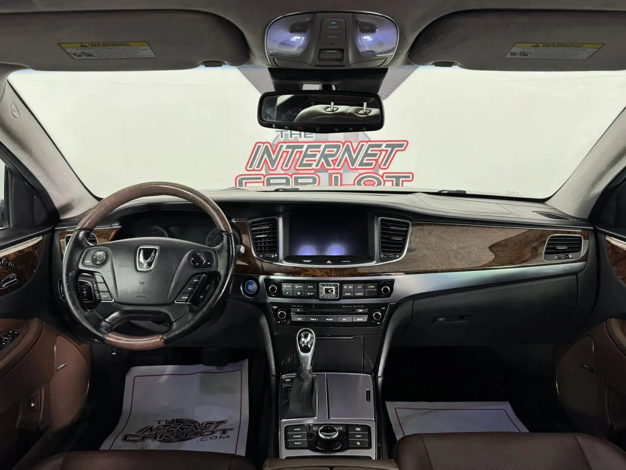 Used 2014 Hyundai Equus Signature RWD image 11