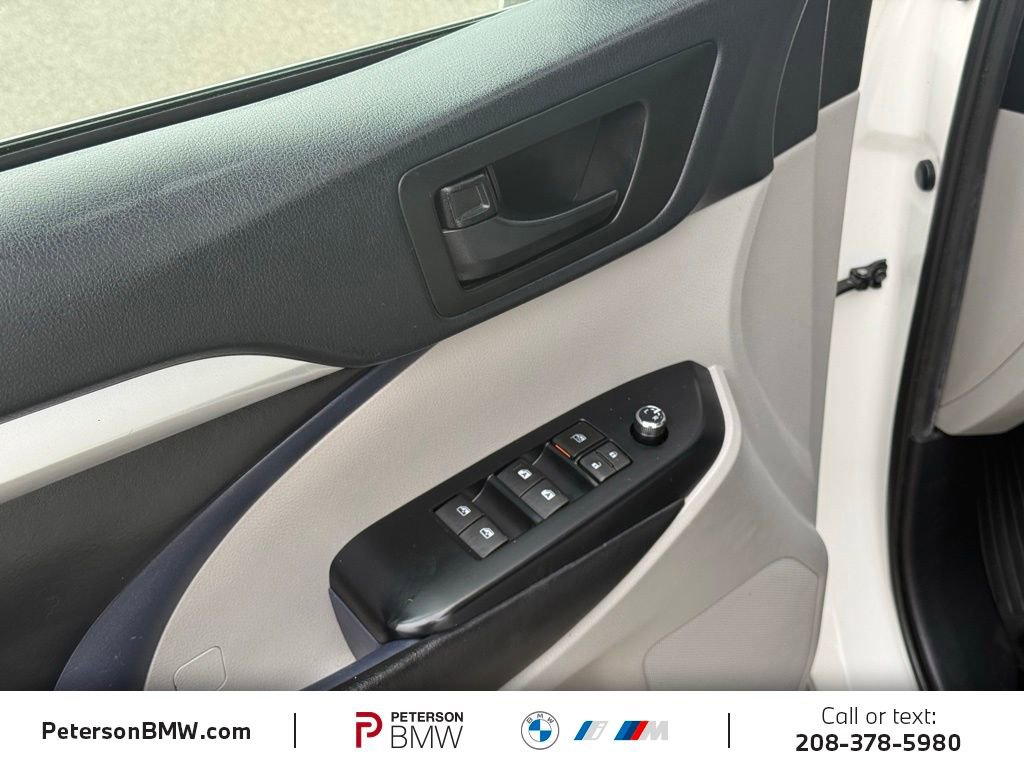 Used 2019 Toyota Highlander Plus image 13
