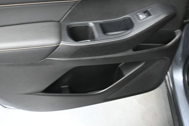 Used 2021 Chevrolet Traverse LT FWD image 26