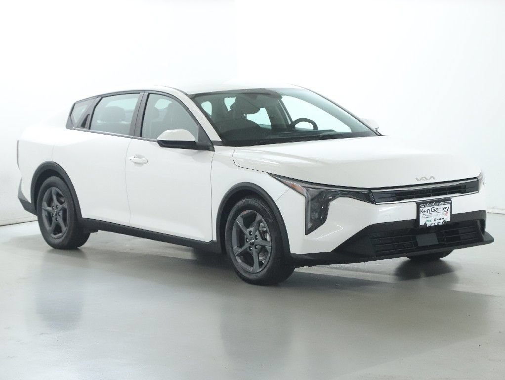 Used 2025 Kia K4 FWD image 9