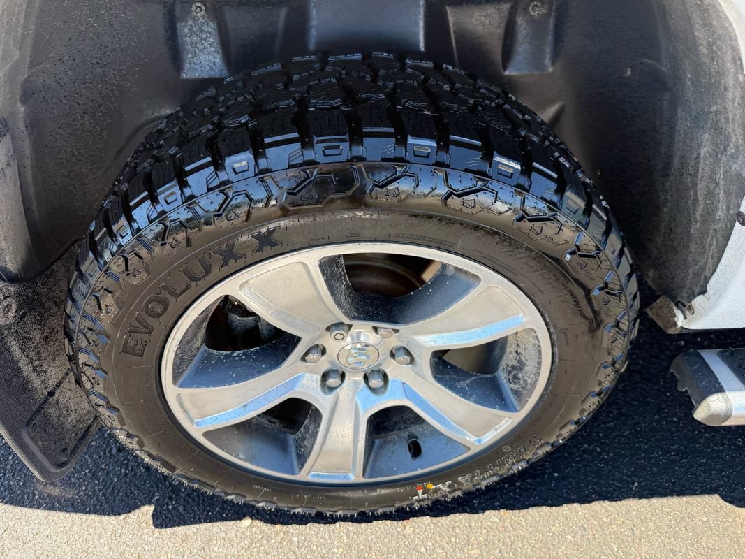 Used 2020 RAM 1500 Sport w/ Leather & Sound Group AWD/4WD image 13