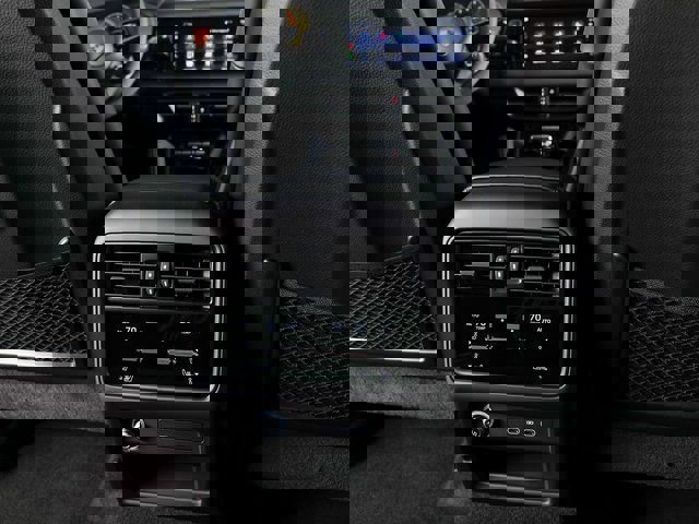 New 2026 Porsche Cayenne GTS image 14