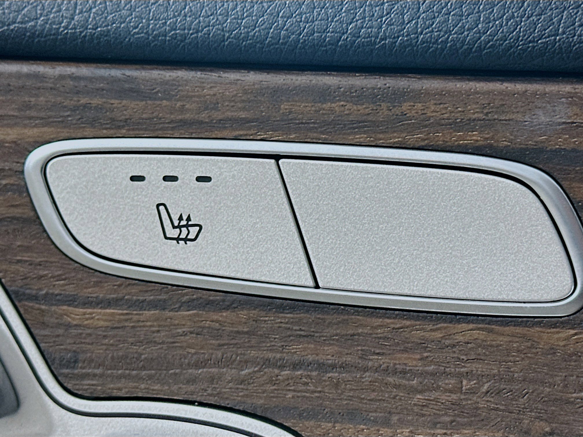 Certified 2022 Mercedes-Benz GLC 300 4MATIC w/ Multimedia Package Lite image 26