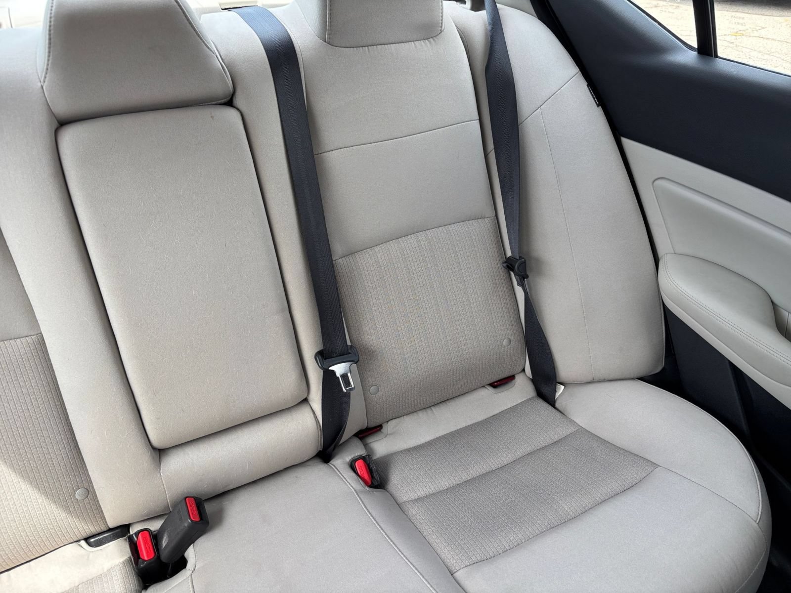 Used 2025 Nissan Altima 2.5 SV FWD image 37