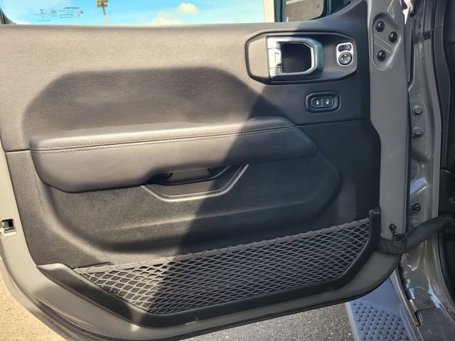 Used 2021 Jeep Wrangler Unlimited Sahara image 16