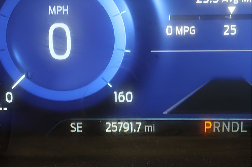 Used 2021 Ford Escape Titanium w/ Titanium Elite Package image 17