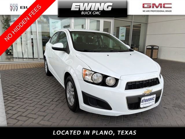 Used 2015 Chevrolet Sonic LT image 1